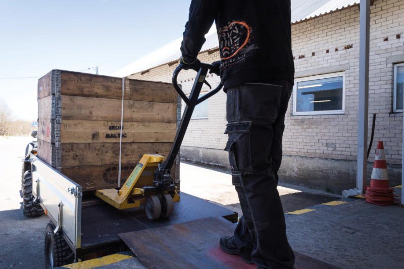 Anhaenger IB165 06